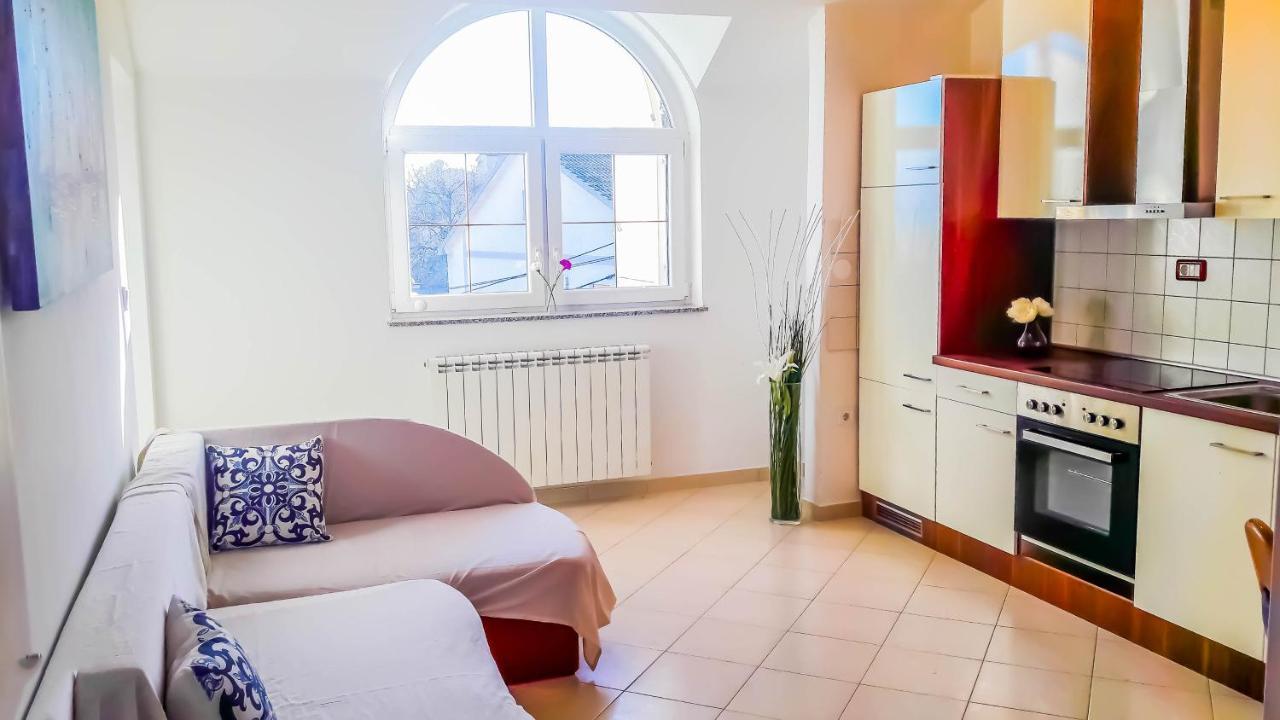 Apartma Relax Near *